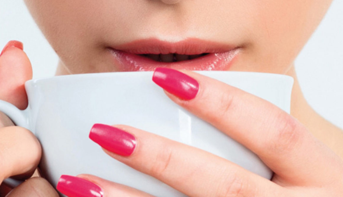 nails